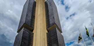 Mercado eleva previsão da inflação para 4,91% este ano