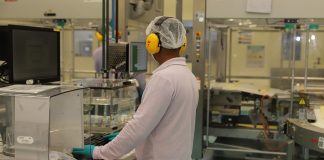 Indústria nacional varia 0,1% em março e acumula alta de 3,1% em 2026